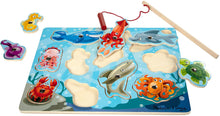 Load image into Gallery viewer, Melissa and Doug Wooden Magnetic Fishing Puzzle
